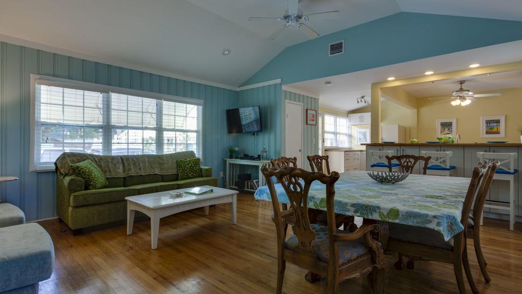 Pag Beachhouse Rentals Сант Пит Бич Экстерьер фото